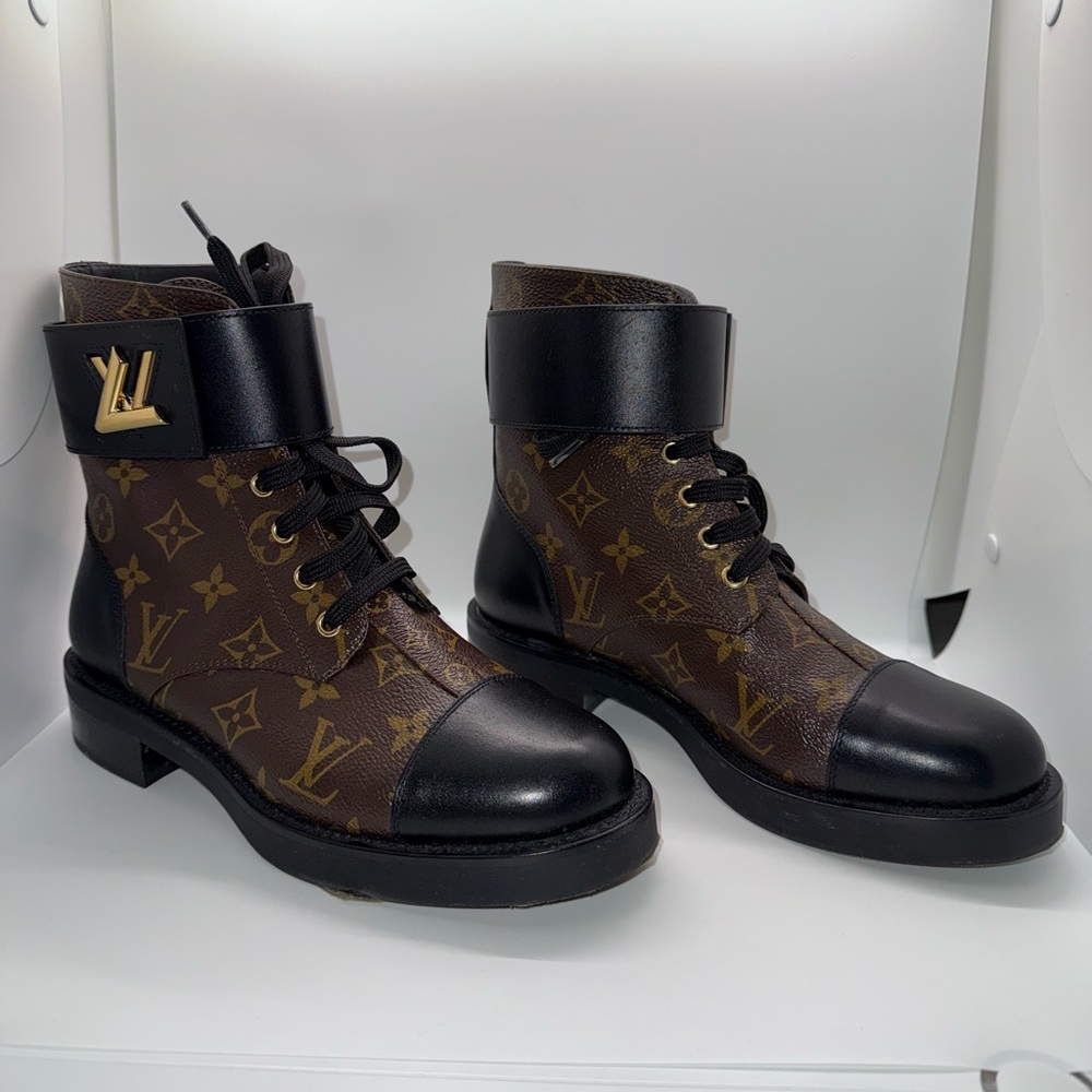 Louis Vuitton Monogram Wonderland Twist Flat Ranger Combat Boots 8/38